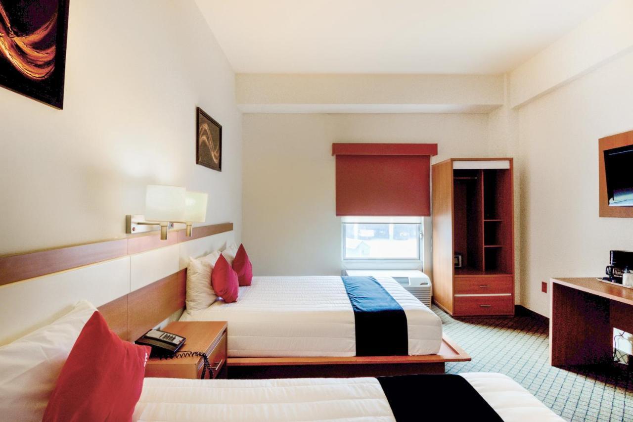 Capital O Hotel Herederos, Piedras Negras Dış mekan fotoğraf