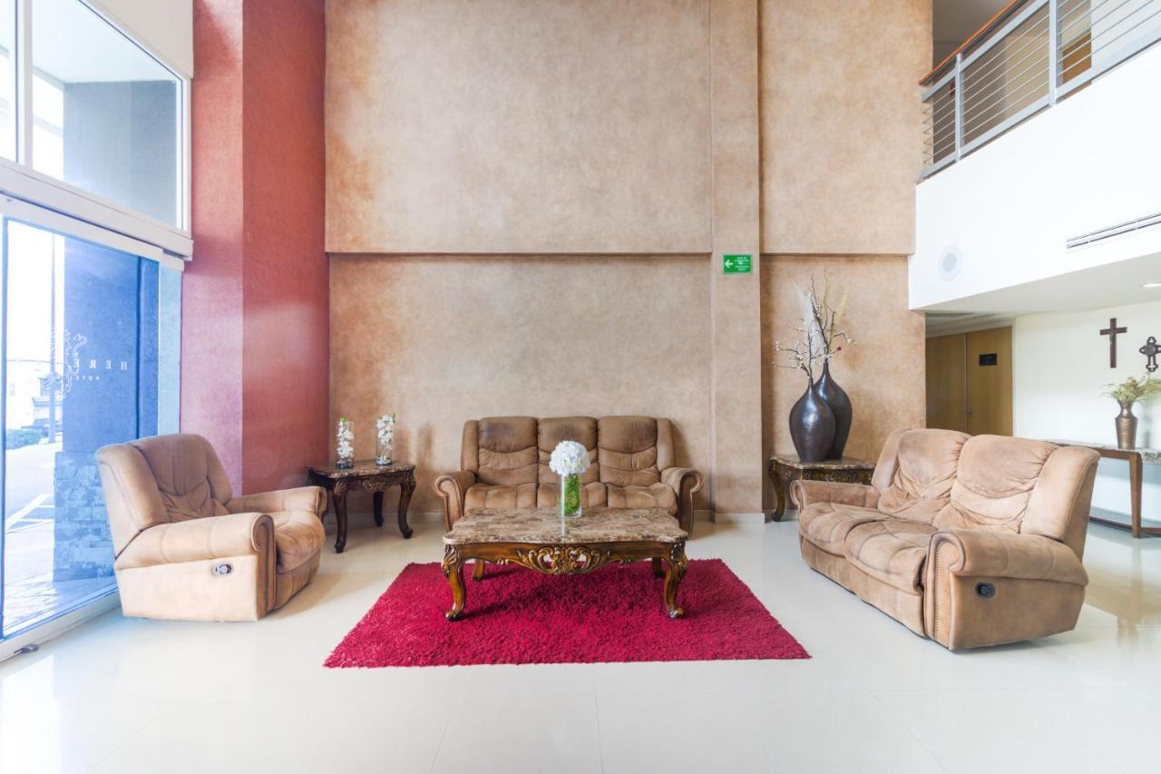 Capital O Hotel Herederos, Piedras Negras Dış mekan fotoğraf