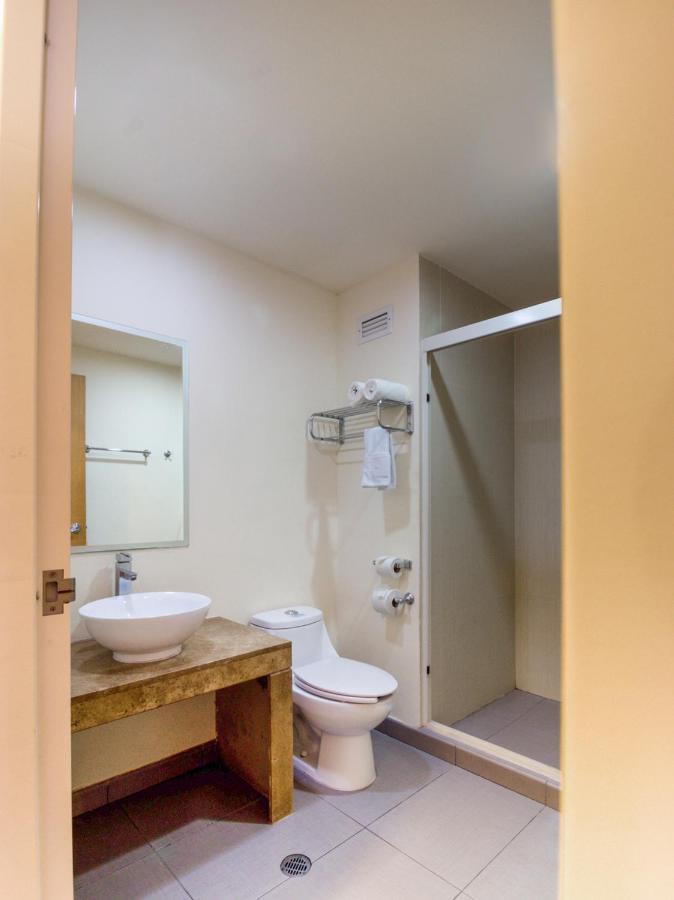 Capital O Hotel Herederos, Piedras Negras Dış mekan fotoğraf